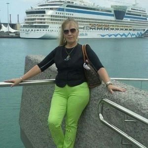 Meet your Posher, Odalis